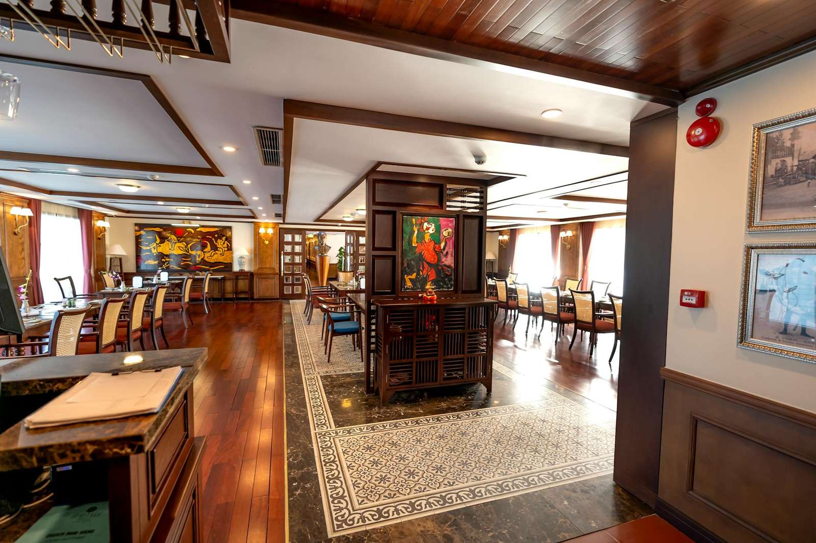 Boutique hotels Auckland — signature dining venues
