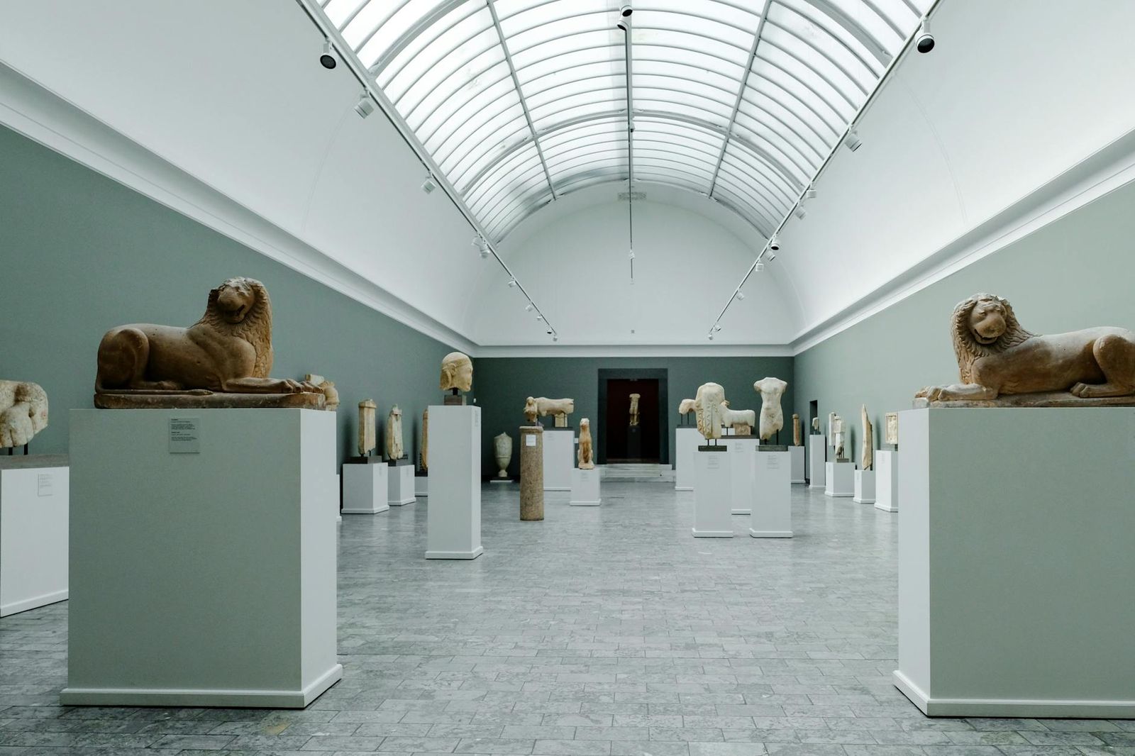 Best galleries Auckland — Gus Fisher Te Uru sculpture
