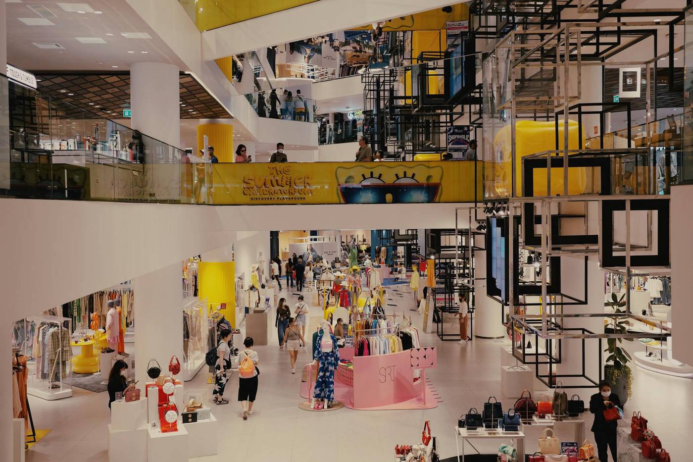 Auckland with teens — Westfield Newmarket shopping