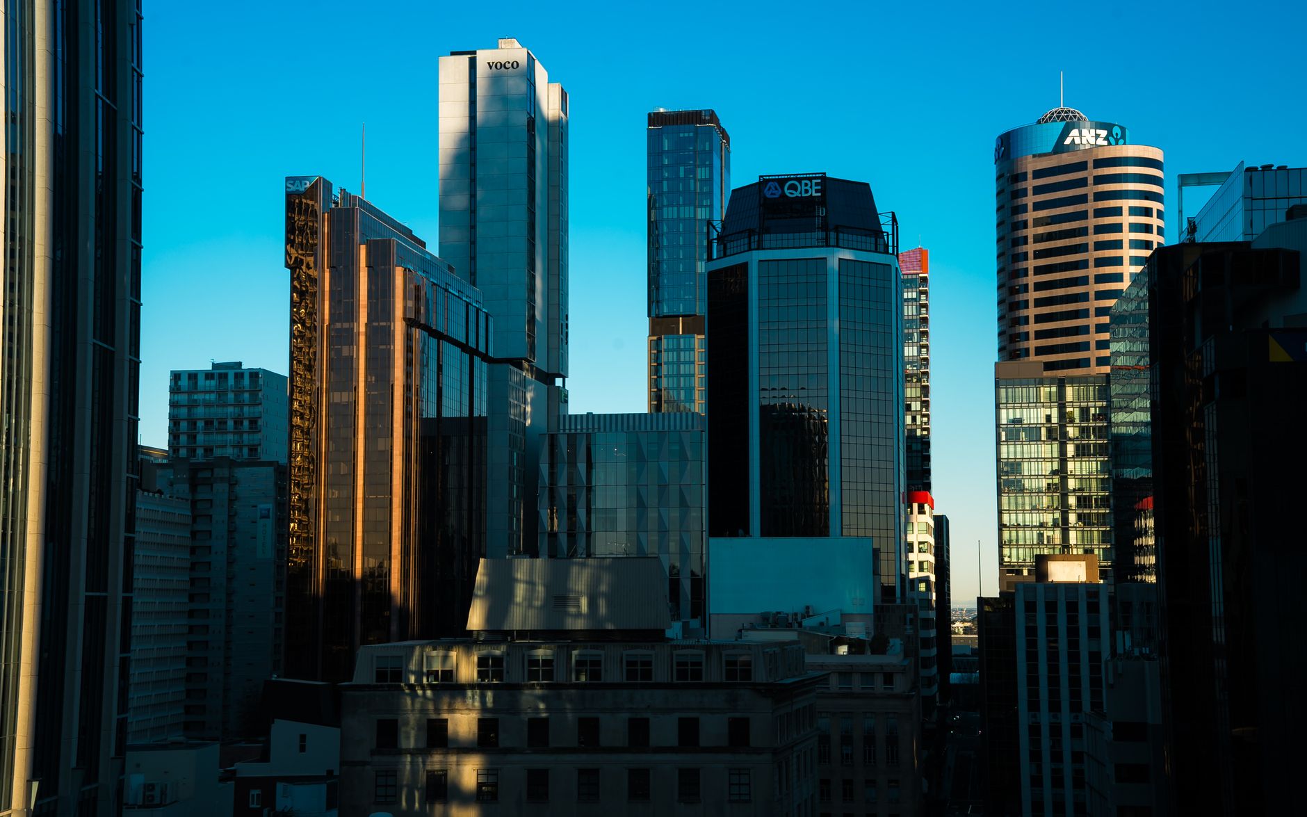 Auckland city centre skyline and central business district in daylight.